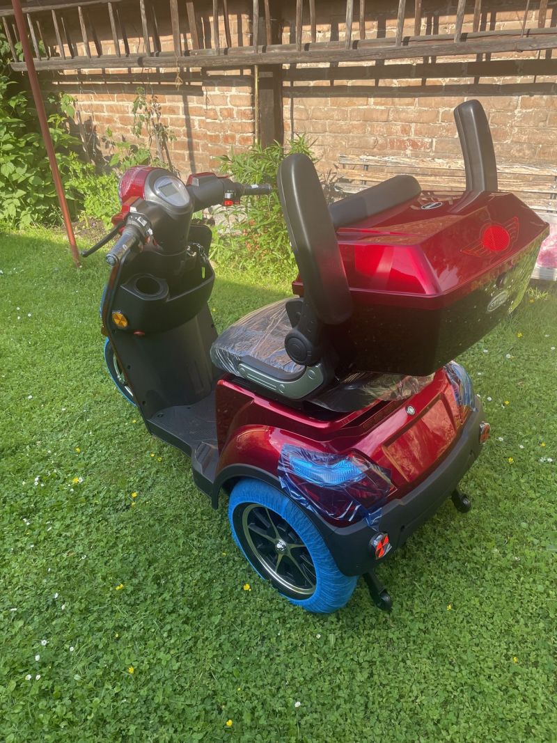 Elektro tříkolový vozík s Li-Ion baterií 