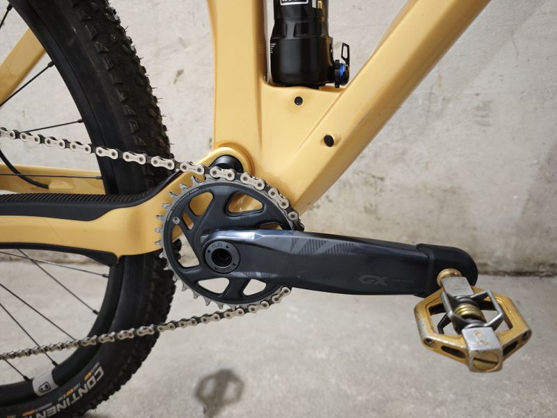 YT Izzo CORE 3 Carbon 29 AXS