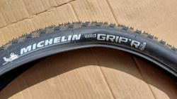Prodám plášť 27,5"x 2,10 MICHELIN wild GRIP