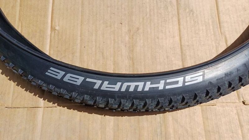 Prodám 2 pláště 29"x 2,25 SCHWALBE RACING RAY a RACING RALPH