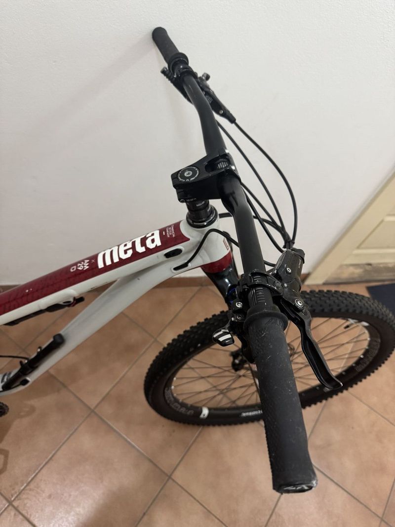 COMMENCAL Meta AM 29