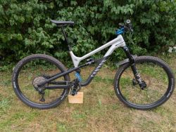 Canyon Spectral 125 AL6, najeto 350 km