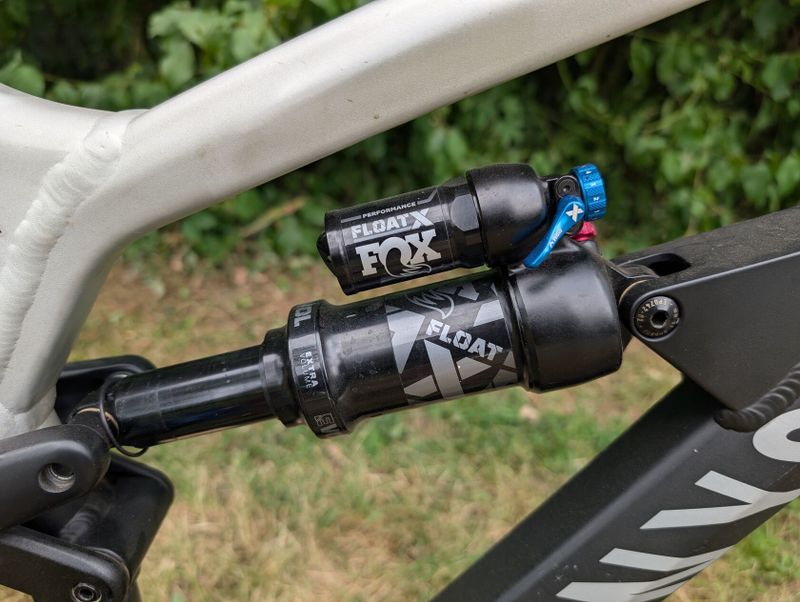 Canyon Spectral 125 AL6, najeto 350 km