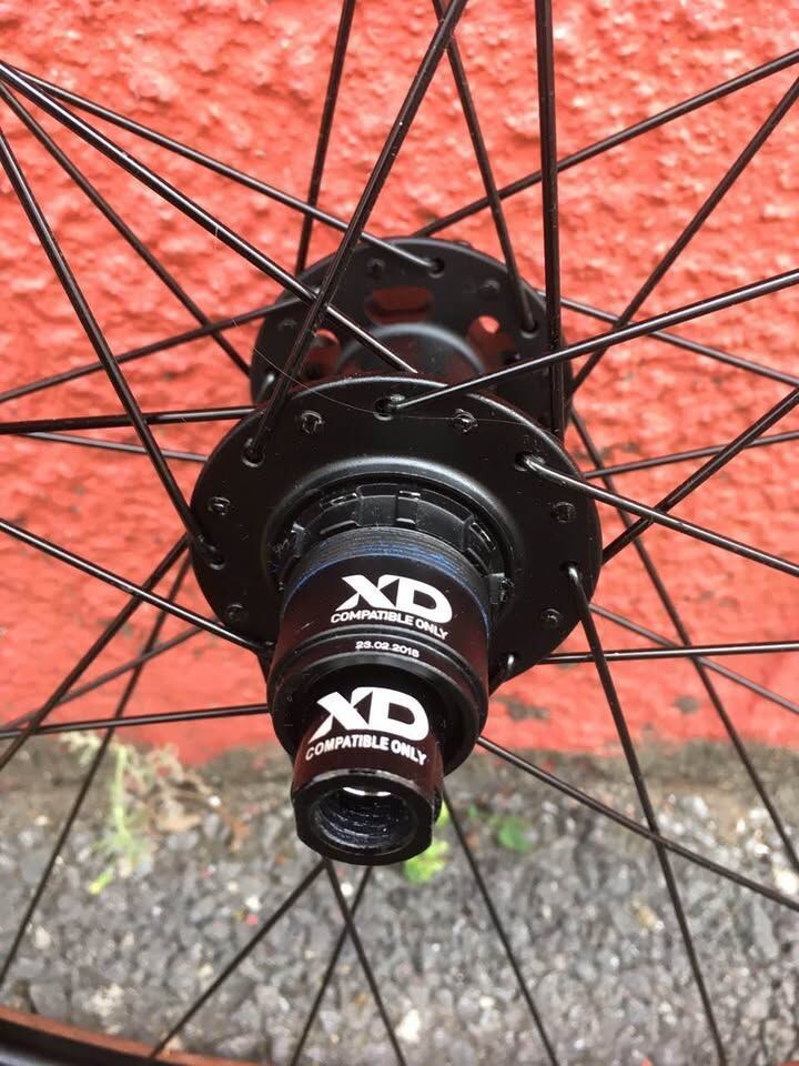 WTB KOM i25 Zapletená kola 650b 27,5