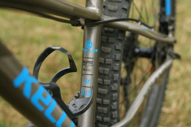 Kellys Marc 70 24"