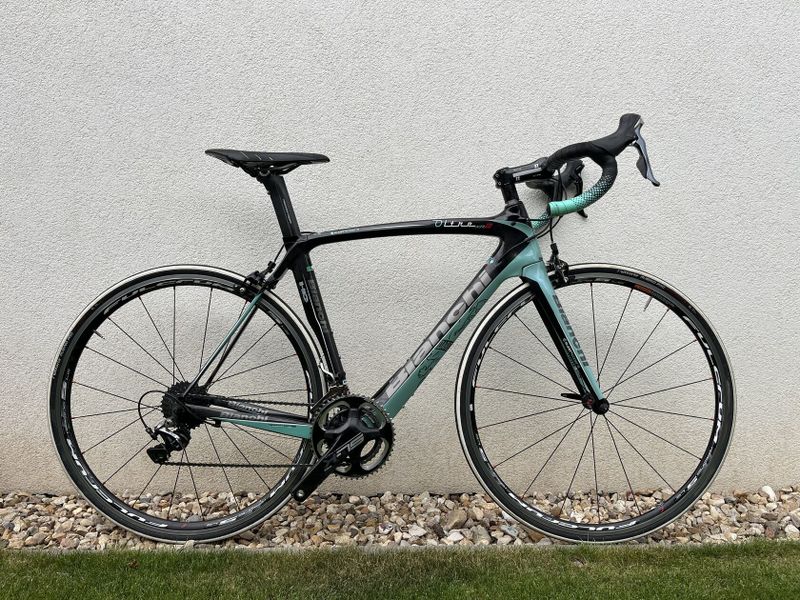 Bianchi Oltre XR2: Dura ace Mix: celeste/black