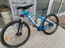 Trek Marlin 6 - horské kolo