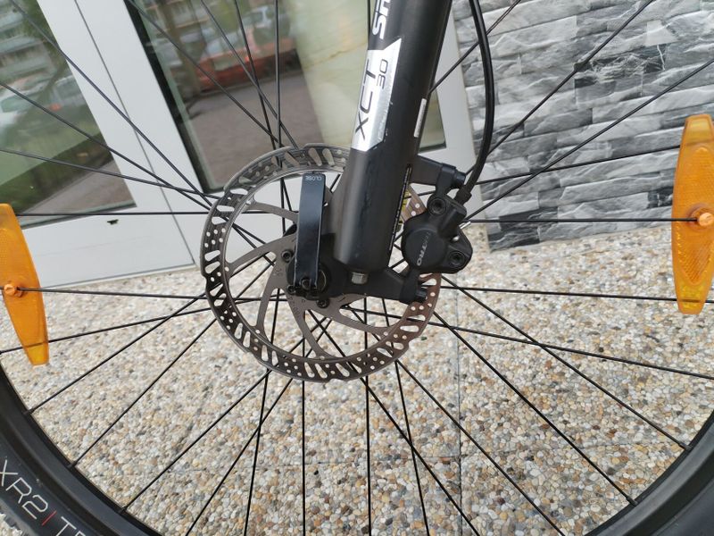 Trek Marlin 6 - horské kolo