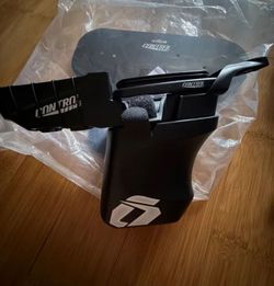 pitný režim na triatlonová řídítka s držákem Garmin 