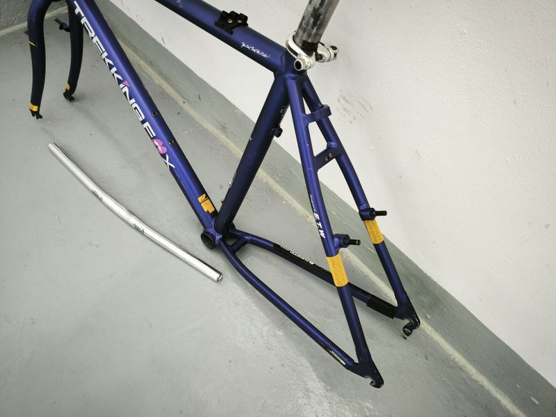 ALU 26 rám Trekking Fox Escape 19"