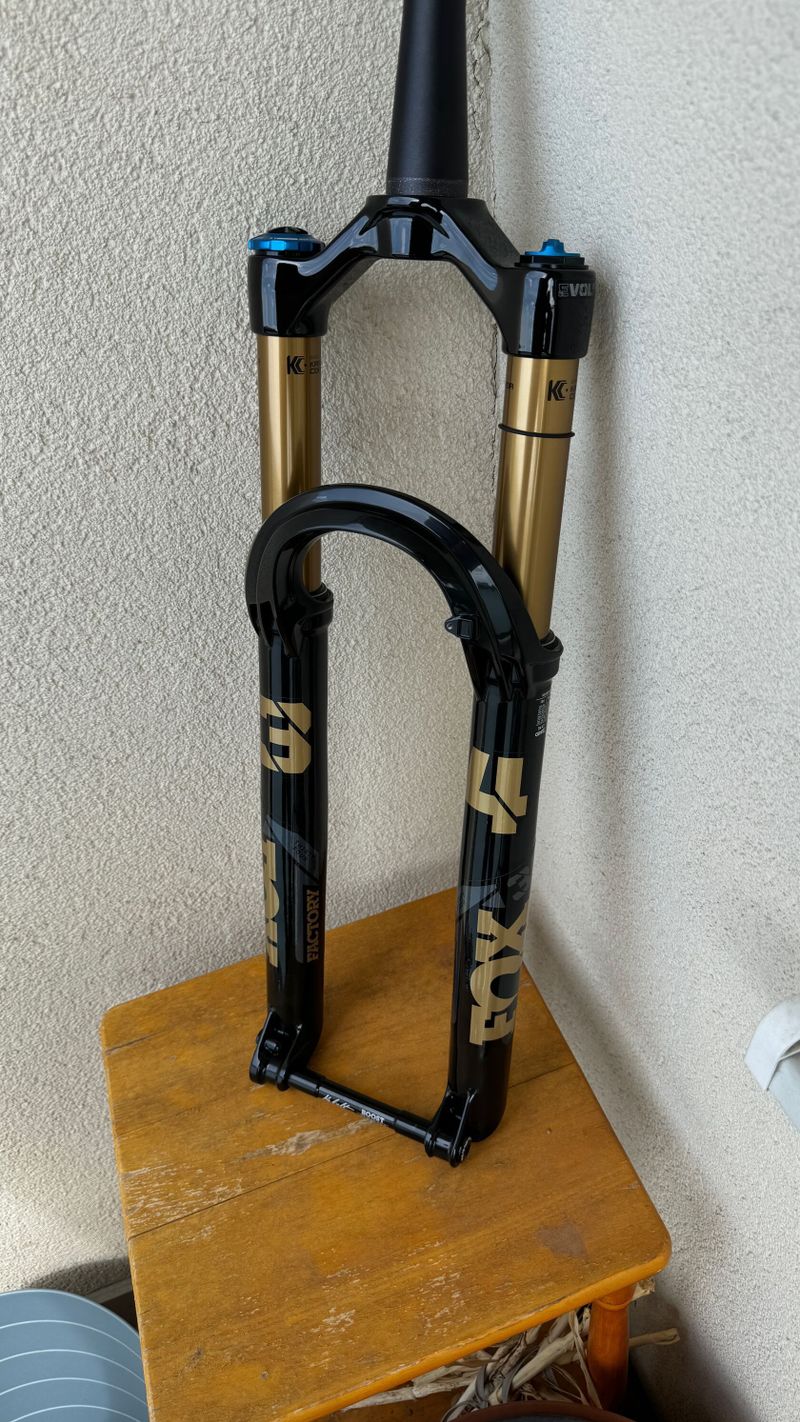 Fox 34 Factory 29" 130mm 15x110mm GripX 2025