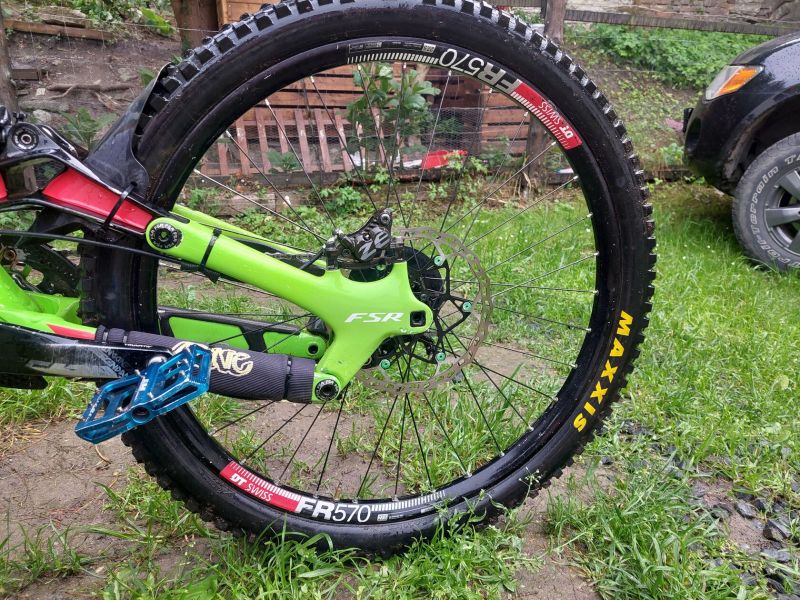 Specialized Demo 8