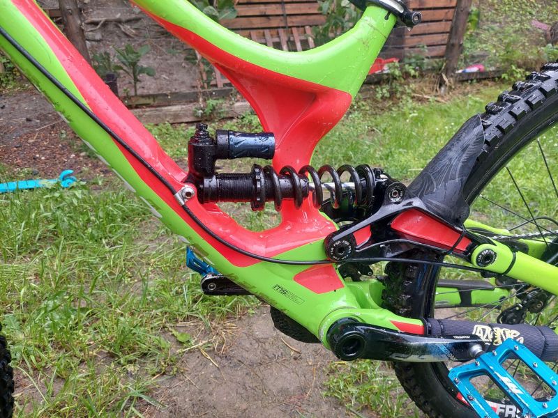 Specialized Demo 8