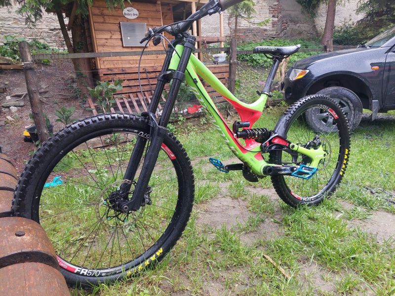 Specialized Demo 8