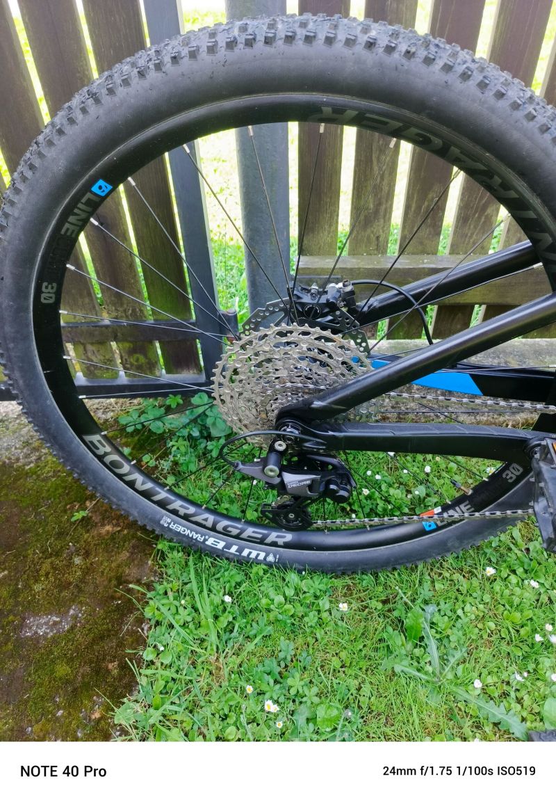 Celoodpružené kolo Trek Fuel Ex 7