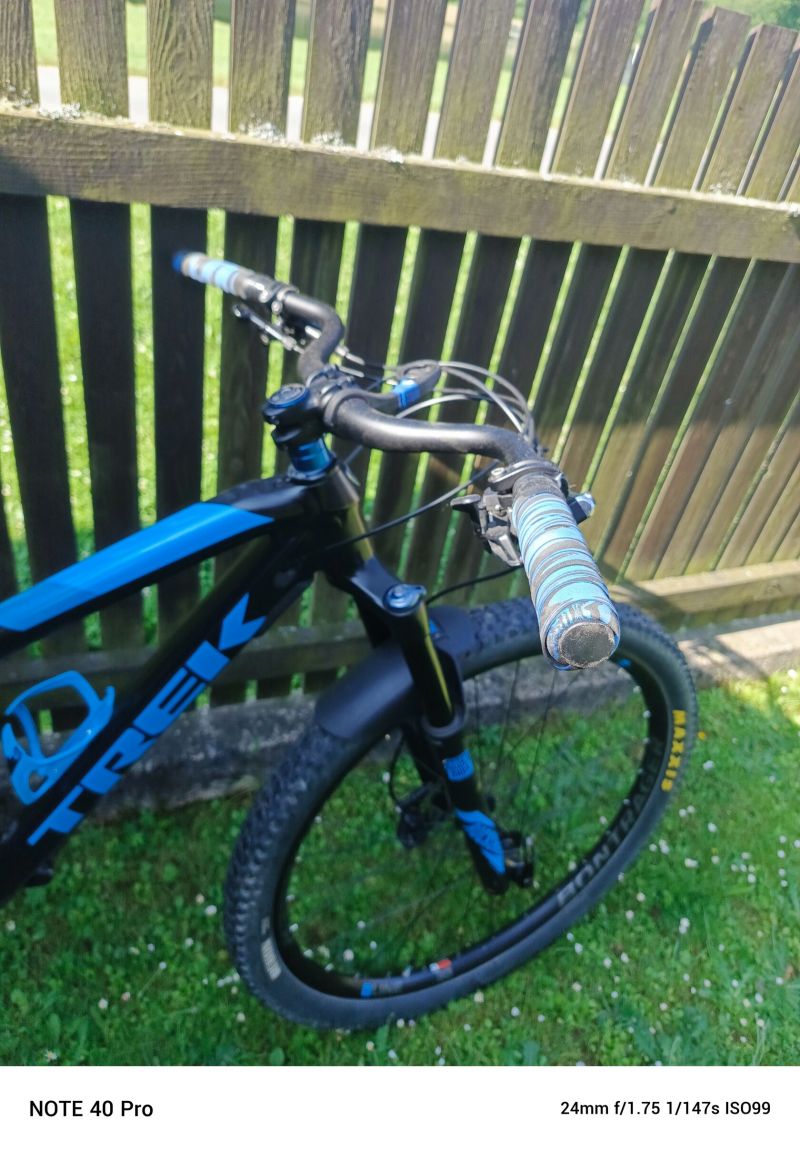 Celoodpružené kolo Trek Fuel Ex 7