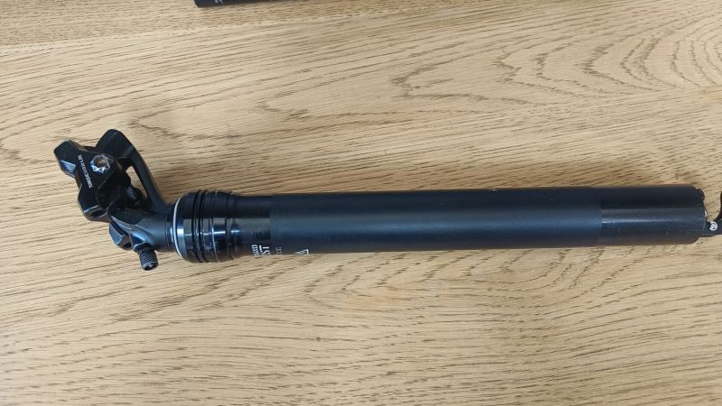 Teleskopická sedlovka 30,9 FOX KS DTswiss RACEFACE E13 PRO