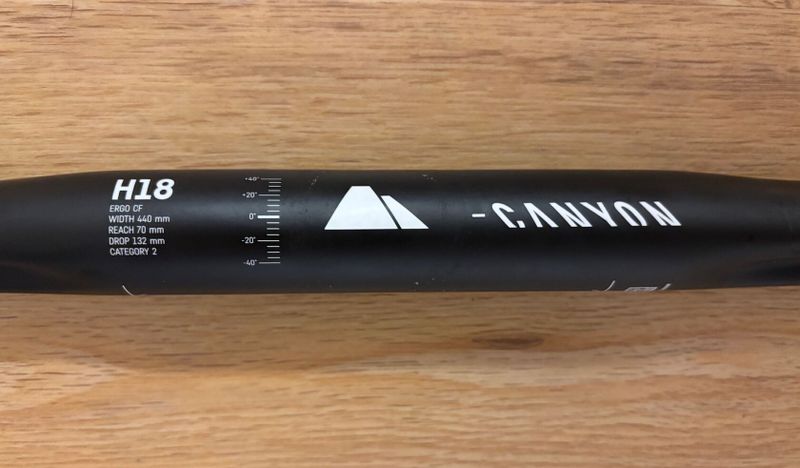 Nová řidítka Canyon H18 ergo CF 440mm