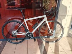 2025 Specialized Aethos comp - Shimano 105 DI2, 54cm