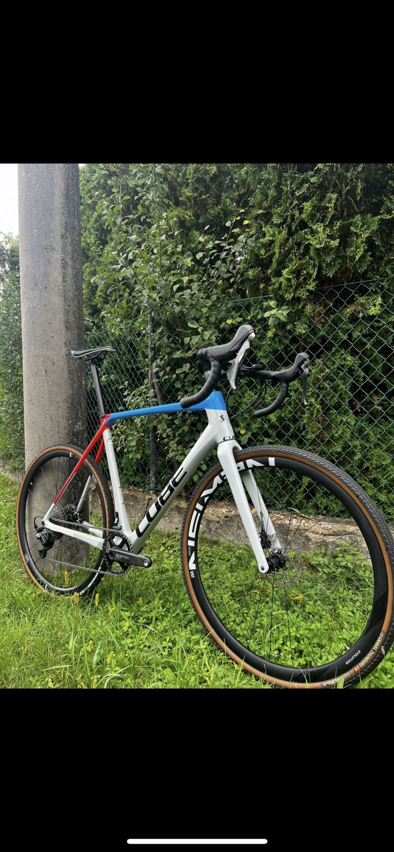 Cyklokrosové kolo CUBE CROSS RACE C:62 SL