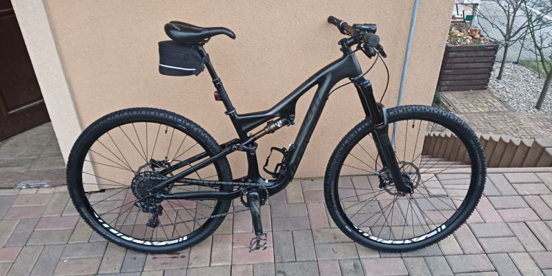 Specialized Stumpjumper Evo carbon 