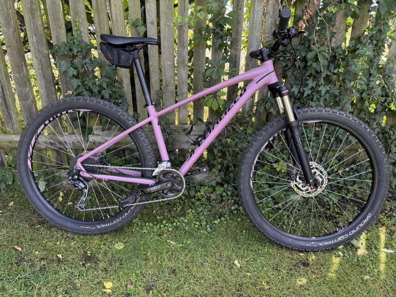 Zánovní kolo - Specialized Pitch 27 5 Sport