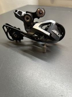 Přehazovačka Shimano SLX RD-M670