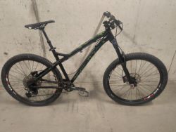DARTMOOR PRIMAL 27,5 freestyle, skoky