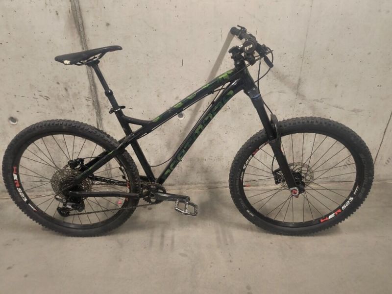 DARTMOOR PRIMAL 27,5 freestyle, skoky