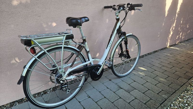 Prodám elektrokolo LOVELEC TRAVEL – Skvělý stav, málo jeté!