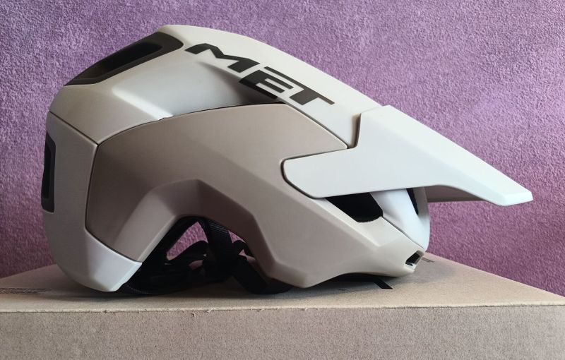 MET REVO Mips vel. L 58-61