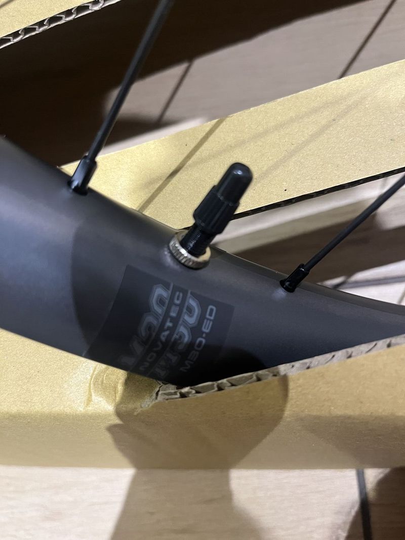 Nove Karbonove Novatec M30 naboje Diablo