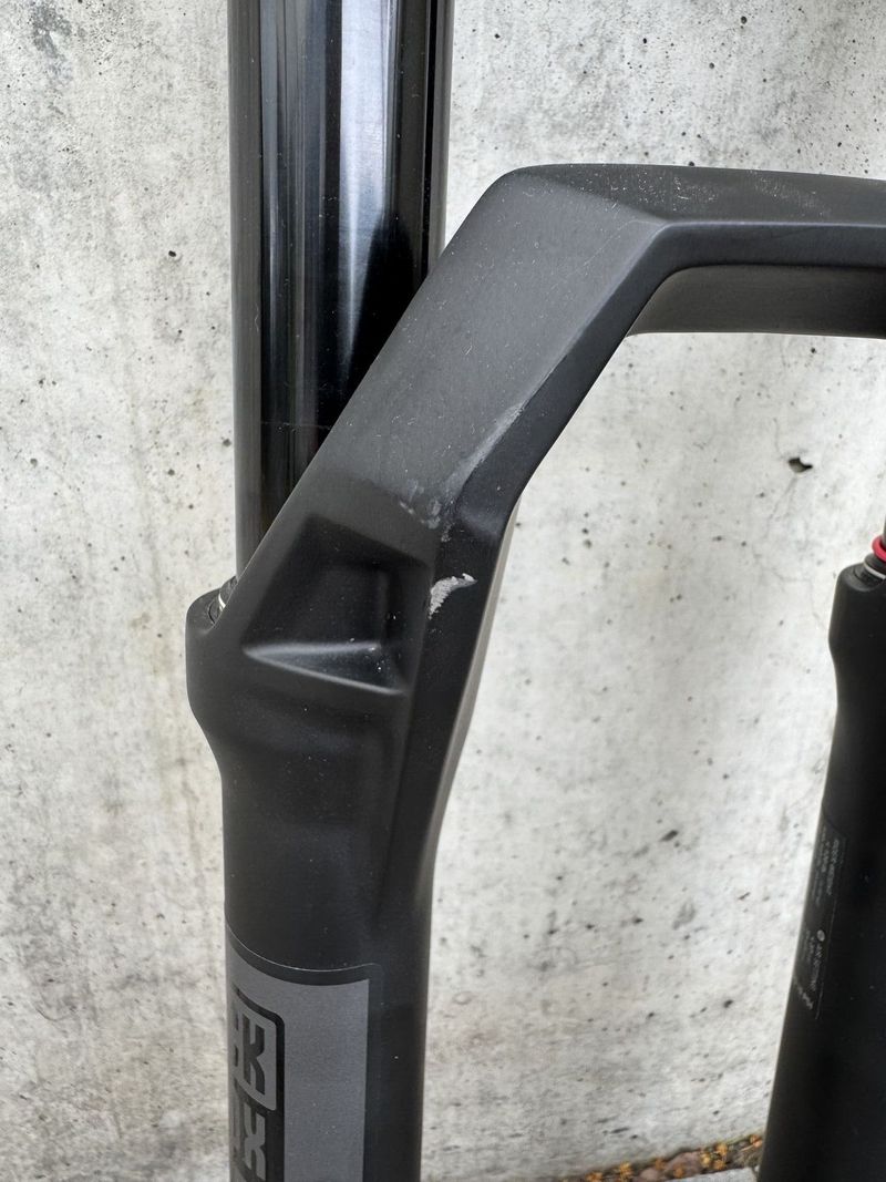 RockShox Domain RC Isolator