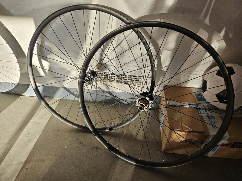 Orbea OC1 25c Tubeless Ready