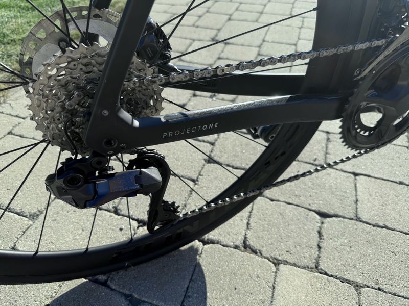 Trek Domane SLR 7 Gen 4, 2023, vel. 56, Ultegra Di2, karbonová kola