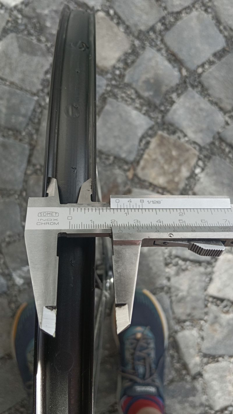 zapletená sada 29 MTB kol MDK 12x142 a 15x110 s HG ořechem