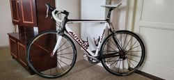 AUTHOR CA7700 carbon velikost 56