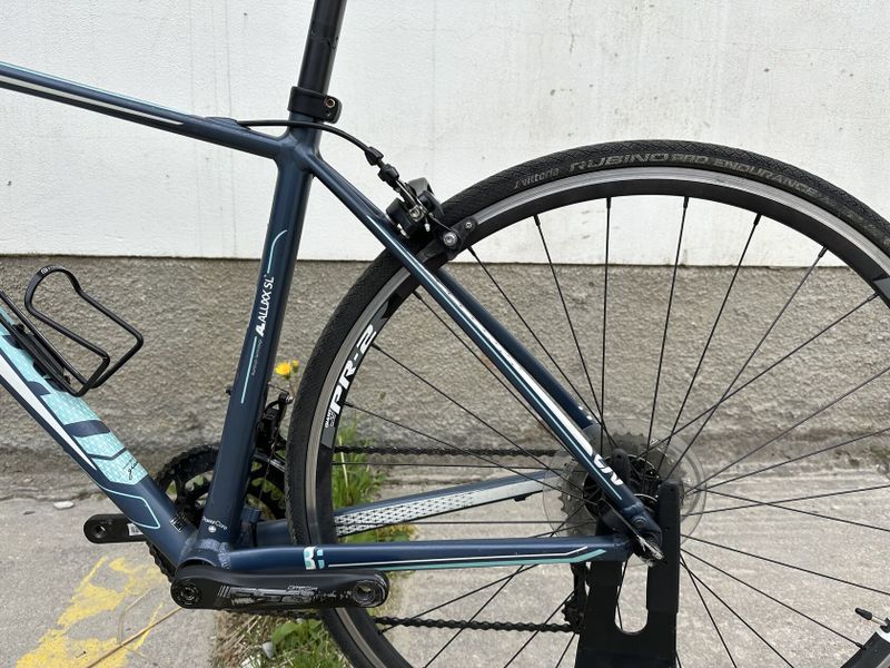 Giant Avail 1