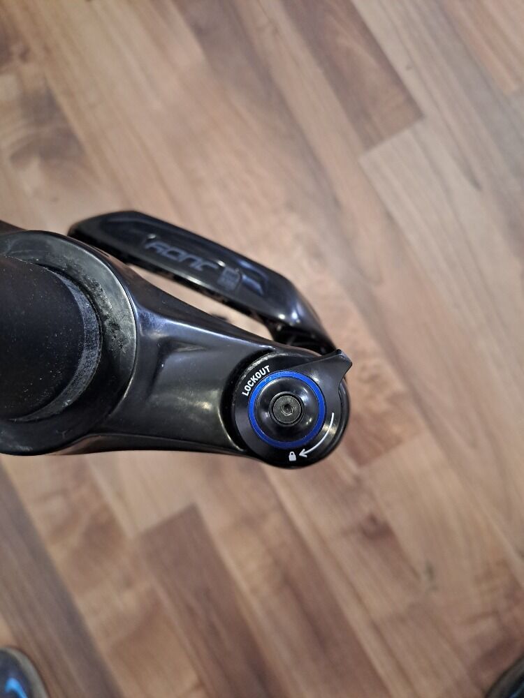 NOVÁ vzduchová vidlice Rock Shox Judy 29er