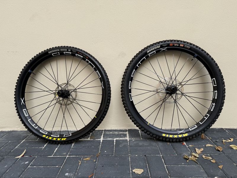 Mavic E-Deemax S30 29" Microspline