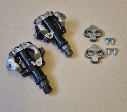 Nášlapné pedály Shimano SPD včetně kufrů (PD-M520) v dobrém stavu!