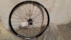 DT Swiss M1900 Spline 30 27.5" zadní kolo, 12x148, 6-děr, Shimano MicroSpline