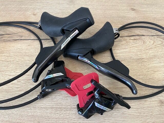 NOVÉ KARBONOVÉ PÁKY SRAM FORCE 12s