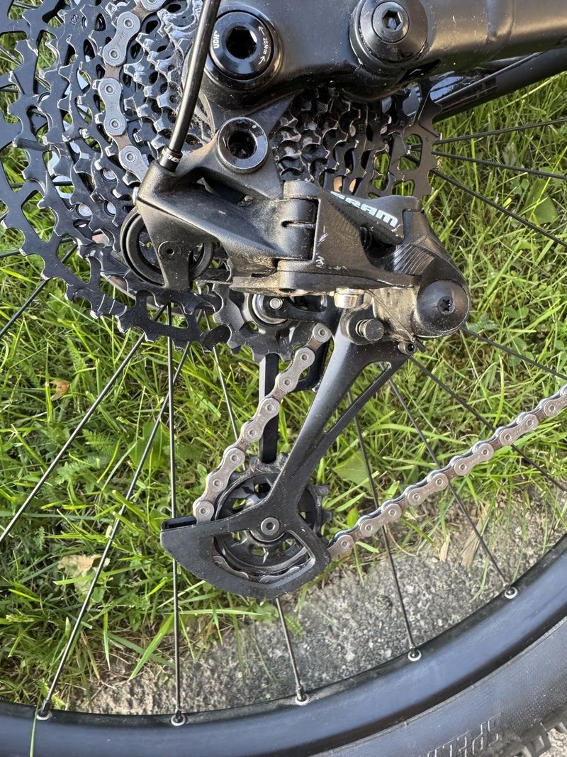 Mirne jety Specialized Stumpjumper s mnoha upgrady 