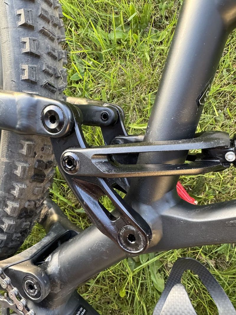 Mirne jety Specialized Stumpjumper s mnoha upgrady 