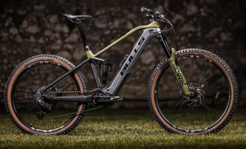 Bulls Sonic EVO AM-Team Carbon, BOSCH CX RACE Limited Edition, 750Wh, celoodpružené el. vel. S