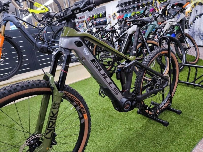 Bulls Sonic EVO AM-Team Carbon, BOSCH CX RACE Limited Edition, 750Wh, celoodpružené el. vel. S