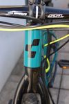 Juniorské kolo CUBE rám 16", kola 27,5"