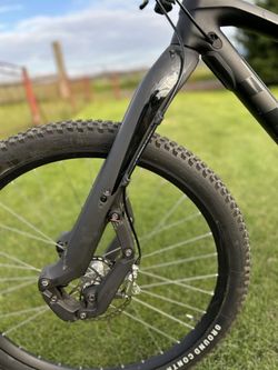 Trust Message carbon / 29" / 130mm / Boost