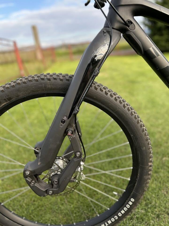 Trust Message carbon / 29" / 130mm / Boost